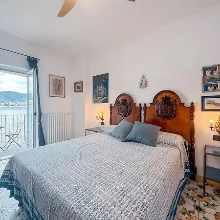 Terrazza Sul Mare - In Riva Al Mare ラッパロ